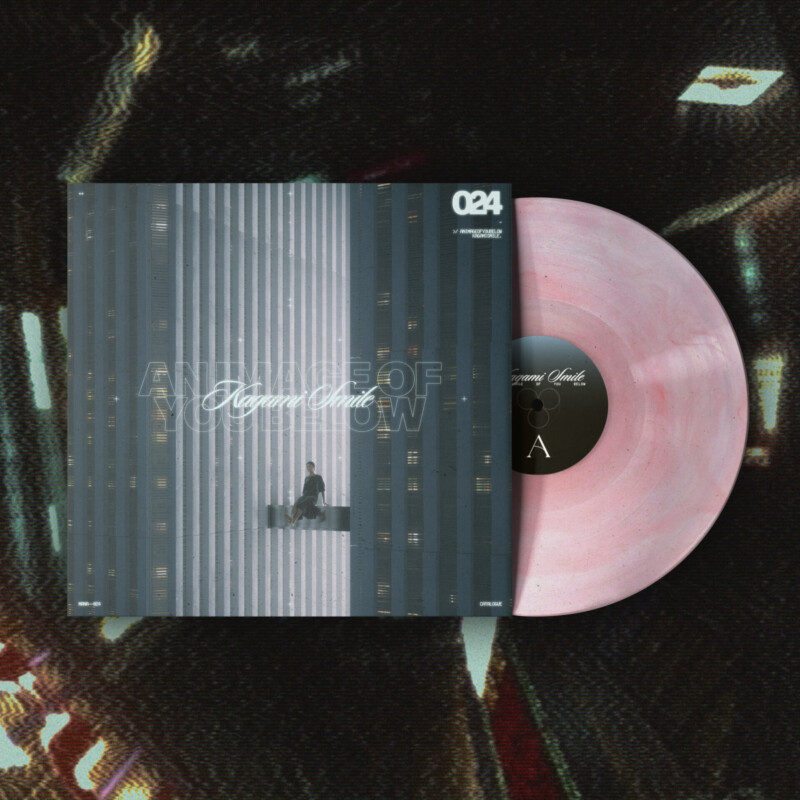 Kagami Smile – An Image of You Below